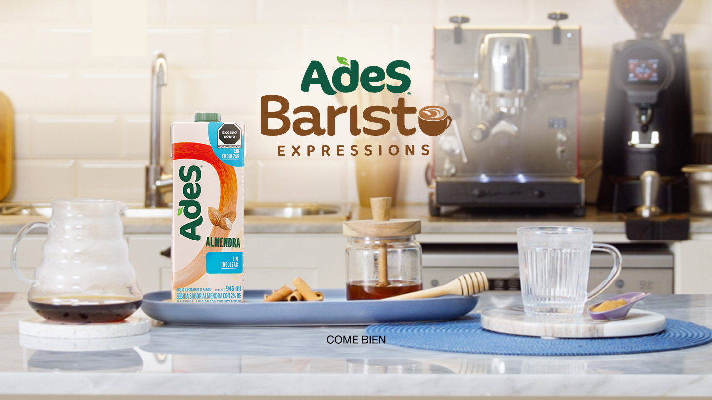 Ades Barist Expressions, presenta Almond Honey Spiced Cafe Au Lait.
