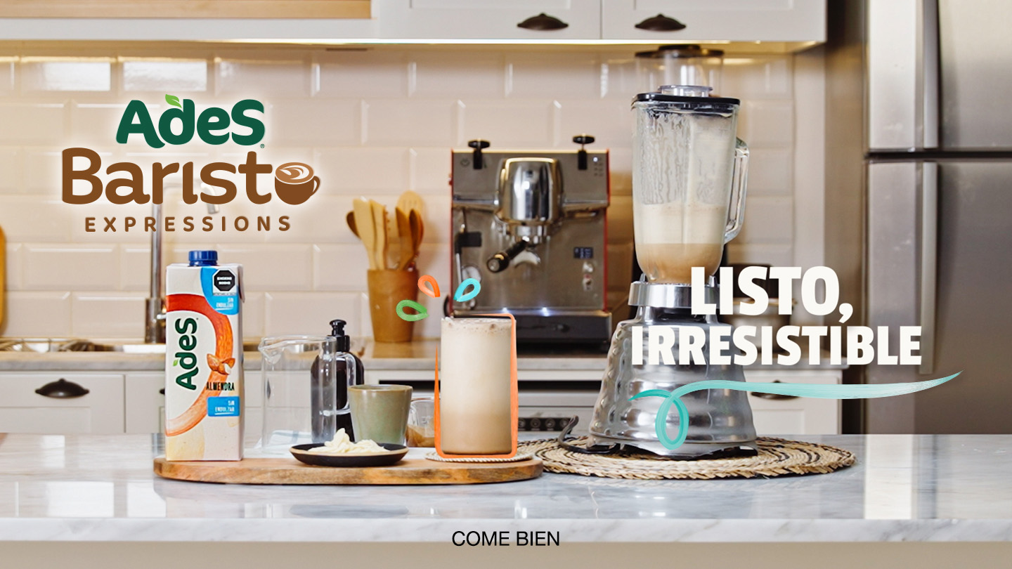 Listo e Irresistible, AdeS Avena con Taza de Almond Mocha Frappe