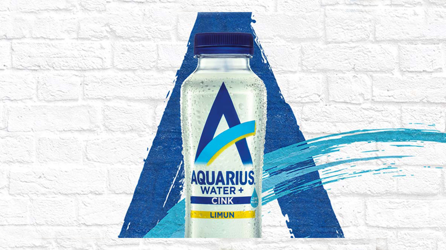 Posamezna plastenka pijače Aquarius Water+ Zinc + Limona Cink.